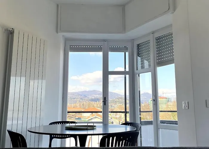 Apartment View Dormelletto